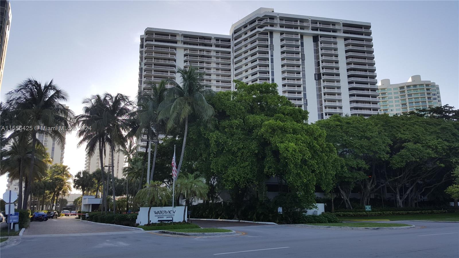 20515 E Country Club Dr 849, Aventura, Florida 33180, 2 Bedrooms Bedrooms, ,2 BathroomsBathrooms,Residential,For Sale,20515 E Country Club Dr 849,A11556425