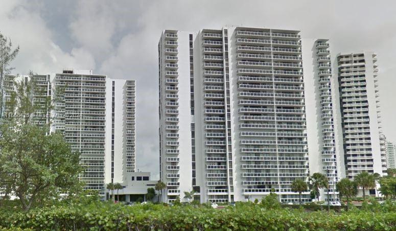 20515 E Country Club Dr 849, Aventura, Florida 33180, 2 Bedrooms Bedrooms, ,2 BathroomsBathrooms,Residential,For Sale,20515 E Country Club Dr 849,A11556425