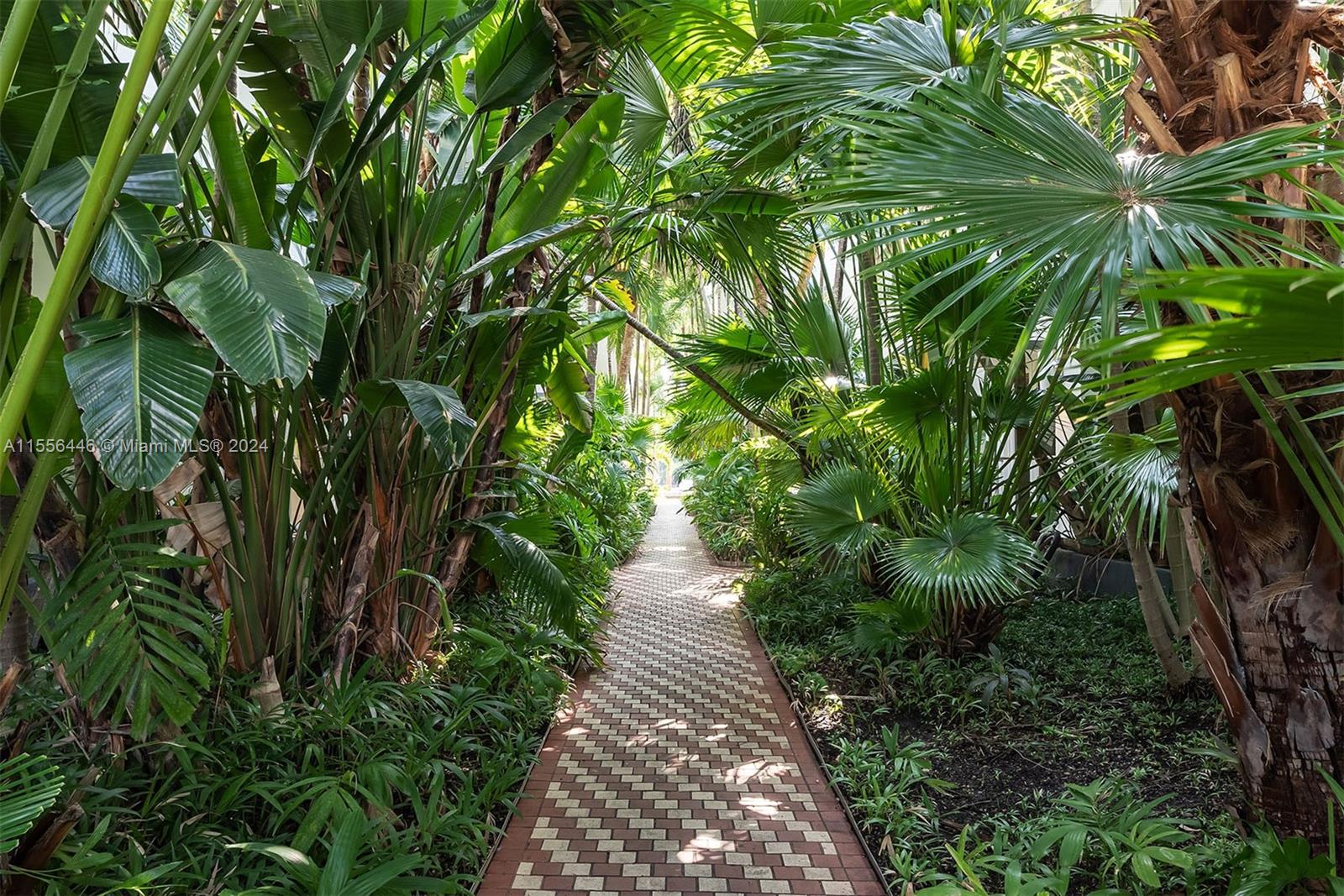 3917 N Meridian Ave 204, Miami Beach, Florida 33140, 1 Bedroom Bedrooms, ,2 BathroomsBathrooms,Residential,For Sale,3917 N Meridian Ave 204,A11556446
