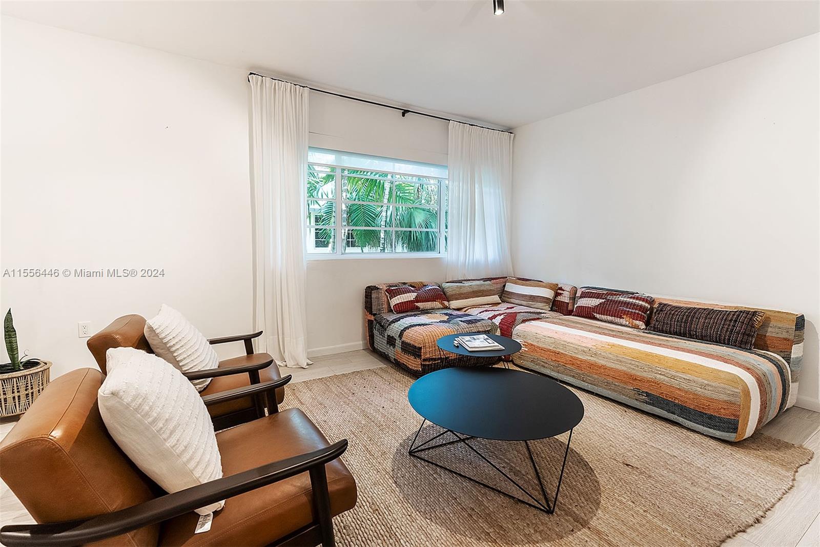3917 N Meridian Ave 204, Miami Beach, Florida 33140, 1 Bedroom Bedrooms, ,2 BathroomsBathrooms,Residential,For Sale,3917 N Meridian Ave 204,A11556446