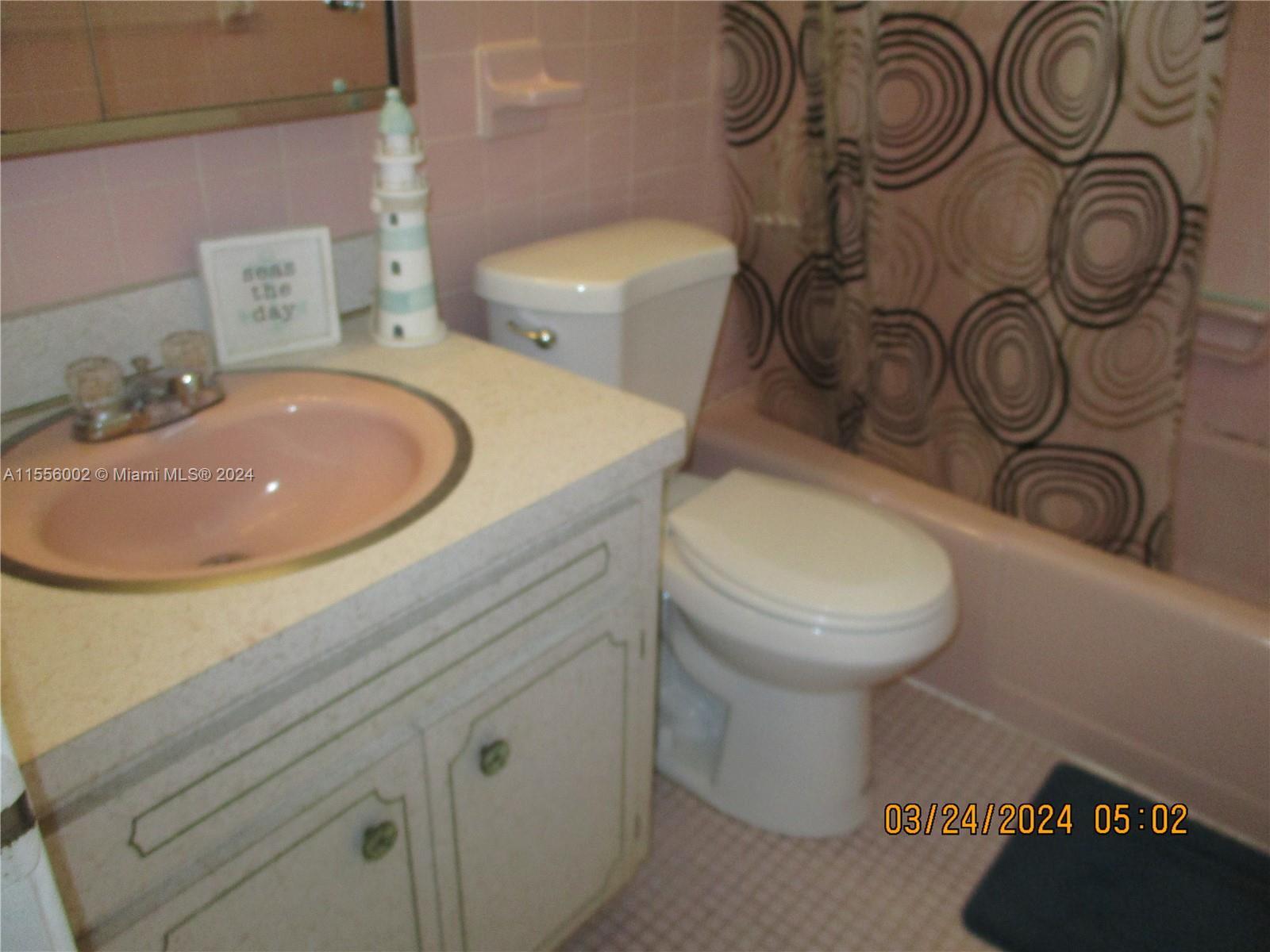 2461 Polk St 9, Hollywood, Florida 33020, 2 Bedrooms Bedrooms, ,1 BathroomBathrooms,Residential,For Sale,2461 Polk St 9,A11556002