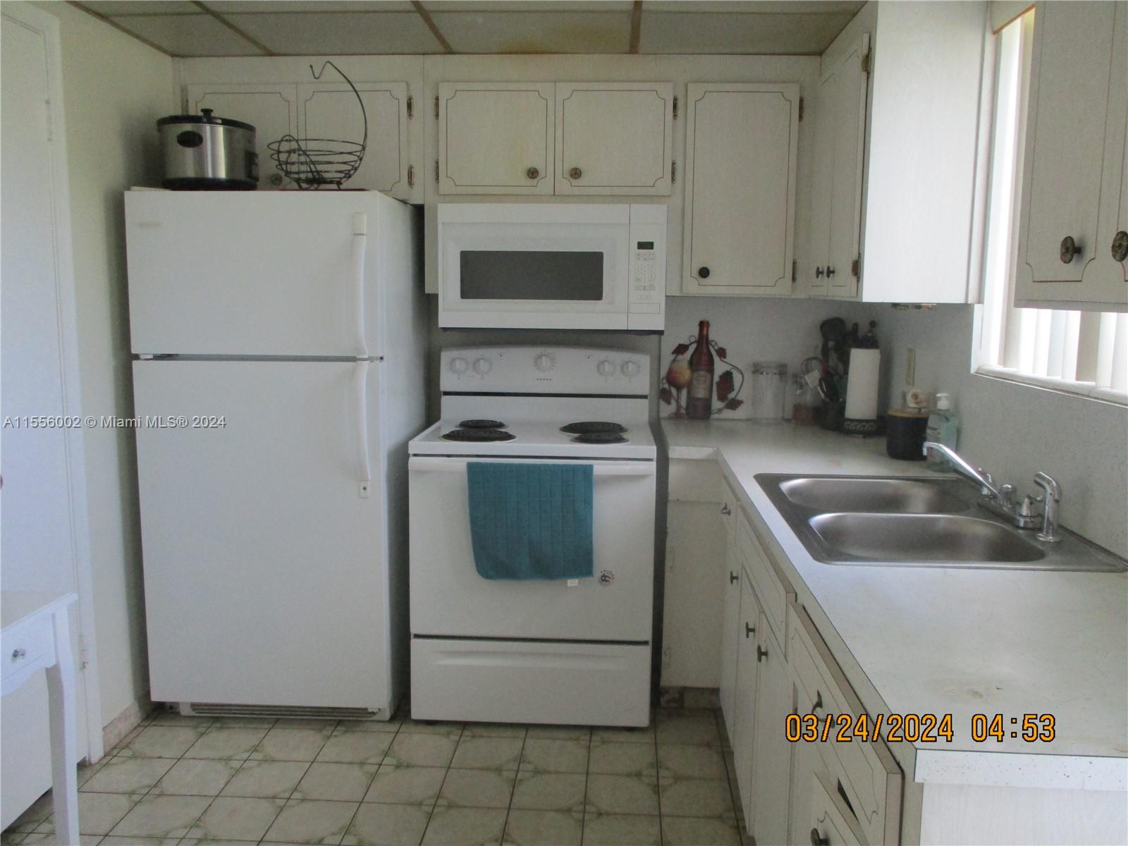 2461 Polk St 9, Hollywood, Florida 33020, 2 Bedrooms Bedrooms, ,1 BathroomBathrooms,Residential,For Sale,2461 Polk St 9,A11556002