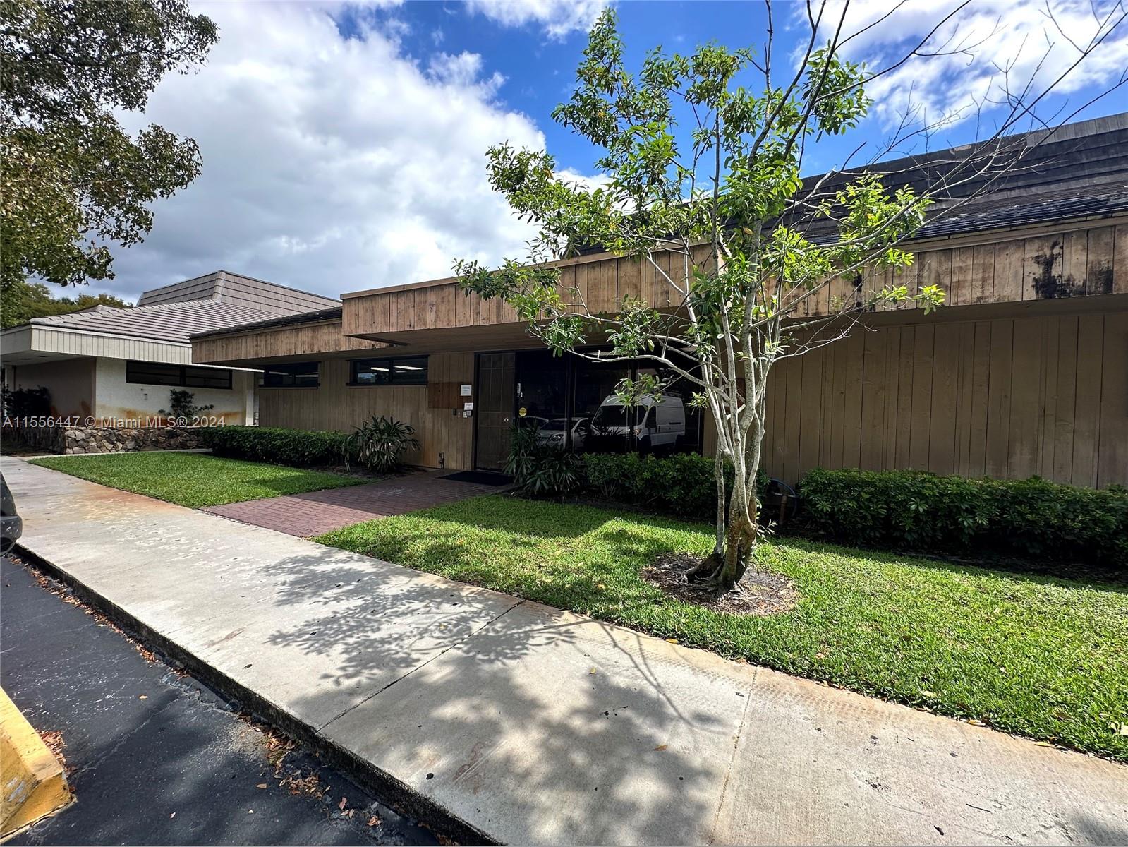 4700 Sheridan St C, Hollywood, Florida 33021, ,Commercialsale,For Sale,4700 Sheridan St C,A11556447