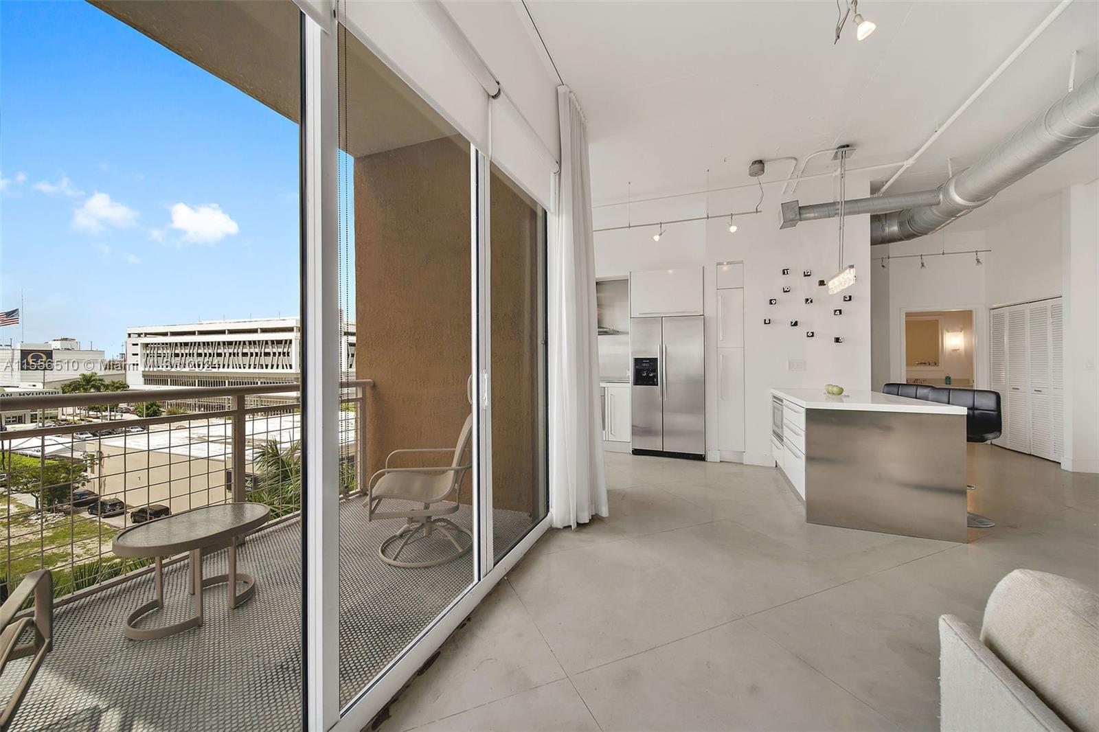 2001 Biscayne Blvd 2520, Miami, Florida 33137, 2 Bedrooms Bedrooms, ,2 BathroomsBathrooms,Residentiallease,For Rent,2001 Biscayne Blvd 2520,A11556510