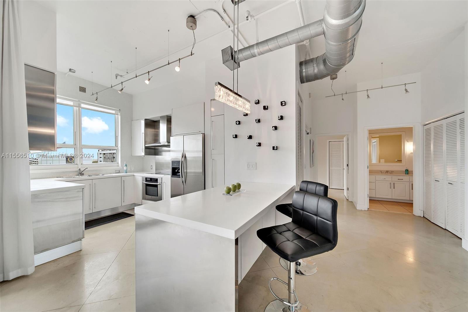 2001 Biscayne Blvd 2520, Miami, Florida 33137, 2 Bedrooms Bedrooms, ,2 BathroomsBathrooms,Residentiallease,For Rent,2001 Biscayne Blvd 2520,A11556510