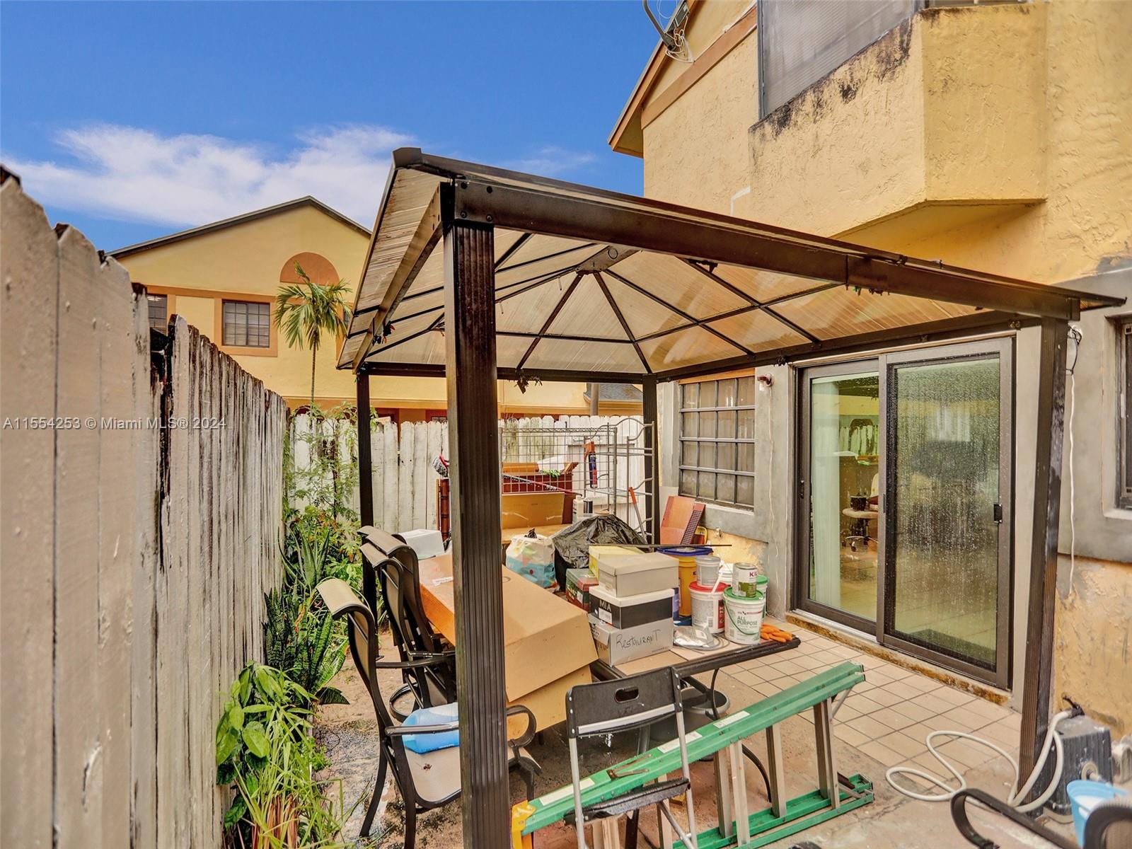 1465 SW 122nd Ave 1-19, Miami, Florida 33184, 3 Bedrooms Bedrooms, ,2 BathroomsBathrooms,Residential,For Sale,1465 SW 122nd Ave 1-19,A11554253