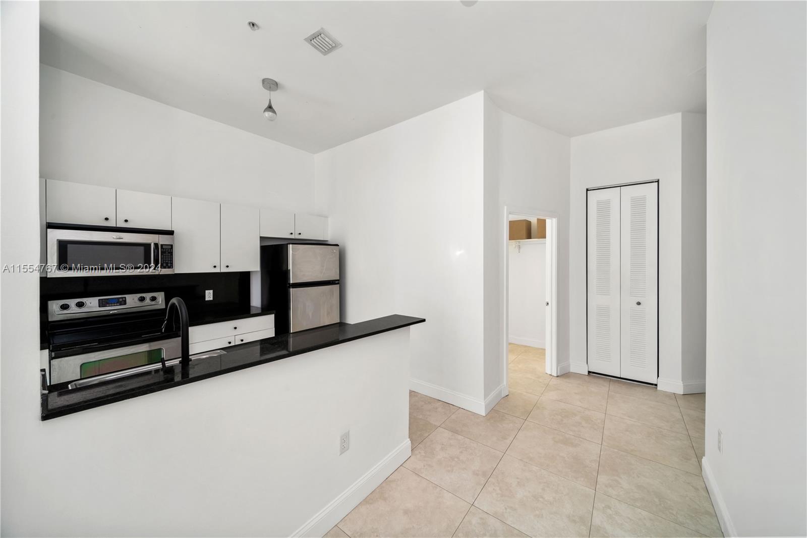 2200 NE 4th Ave 402, Miami, Florida 33137, 1 Bedroom Bedrooms, ,2 BathroomsBathrooms,Residential,For Sale,2200 NE 4th Ave 402,A11554767