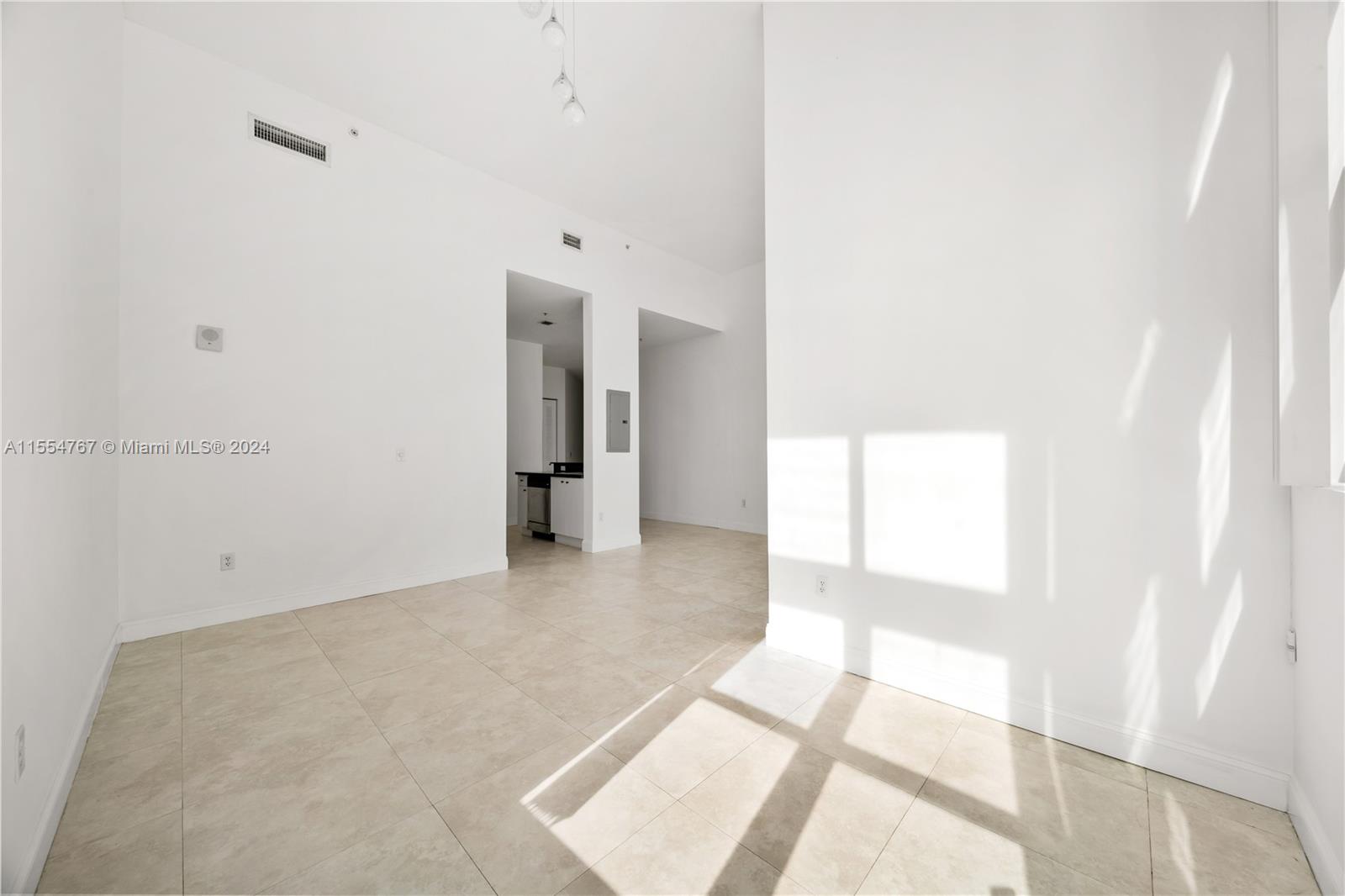 2200 NE 4th Ave 402, Miami, Florida 33137, 1 Bedroom Bedrooms, ,2 BathroomsBathrooms,Residential,For Sale,2200 NE 4th Ave 402,A11554767