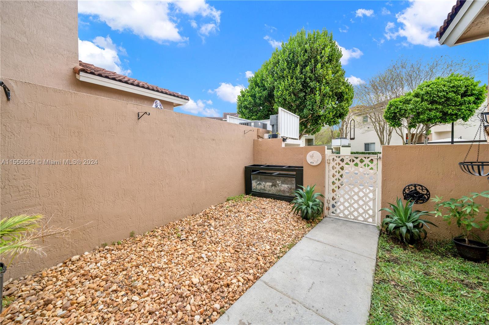 1950 SE 23rd Ter, Homestead, Florida 33035, 4 Bedrooms Bedrooms, ,3 BathroomsBathrooms,Residential,For Sale,1950 SE 23rd Ter,A11556594