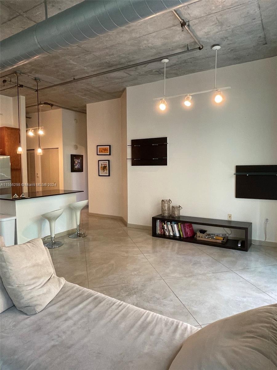 2001 BISCAYNE BL 2217, Miami, Florida 33132, 2 Bedrooms Bedrooms, ,2 BathroomsBathrooms,Residential,For Sale,2001 BISCAYNE BL 2217,A11556298