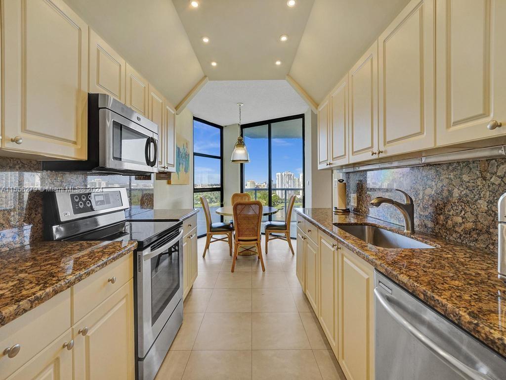 20281 E Country Club Dr 1609, Aventura, Florida 33180, 2 Bedrooms Bedrooms, ,2 BathroomsBathrooms,Residential,For Sale,20281 E Country Club Dr 1609,A11556279