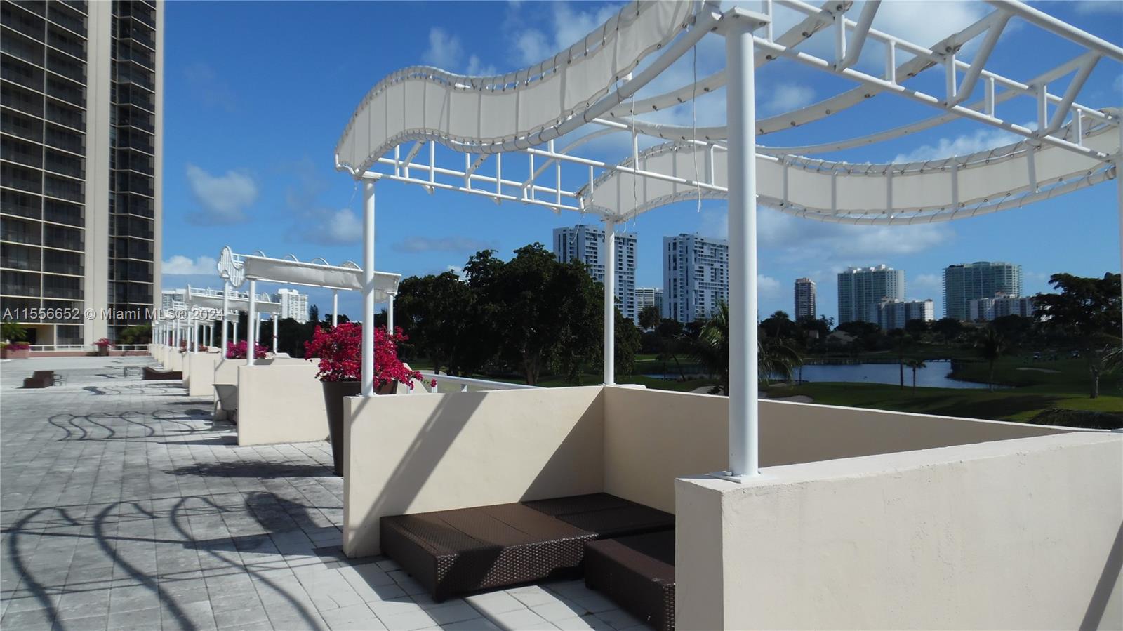 20379 W Country Club Dr 132, Aventura, Florida 33180, 2 Bedrooms Bedrooms, ,2 BathroomsBathrooms,Residential,For Sale,20379 W Country Club Dr 132,A11556652