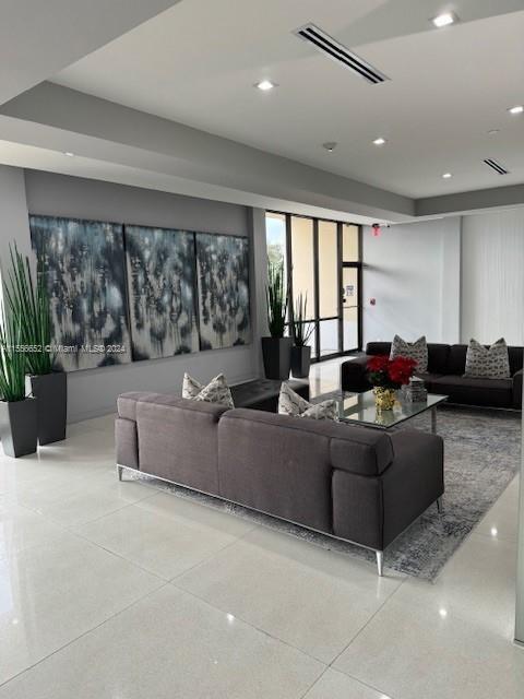 20379 W Country Club Dr 132, Aventura, Florida 33180, 2 Bedrooms Bedrooms, ,2 BathroomsBathrooms,Residential,For Sale,20379 W Country Club Dr 132,A11556652