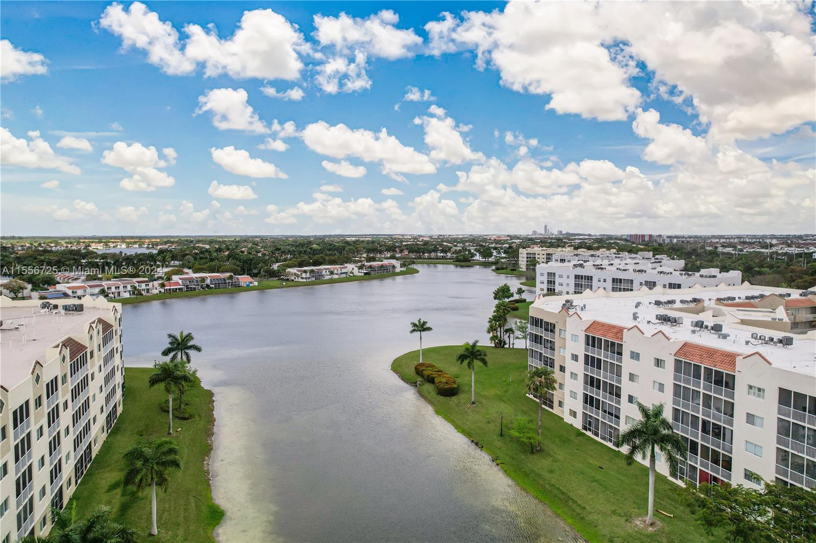 10710 NW 66th St 404, Doral, Florida 33178, 3 Bedrooms Bedrooms, ,2 BathroomsBathrooms,Residential,For Sale,10710 NW 66th St 404,A11556725