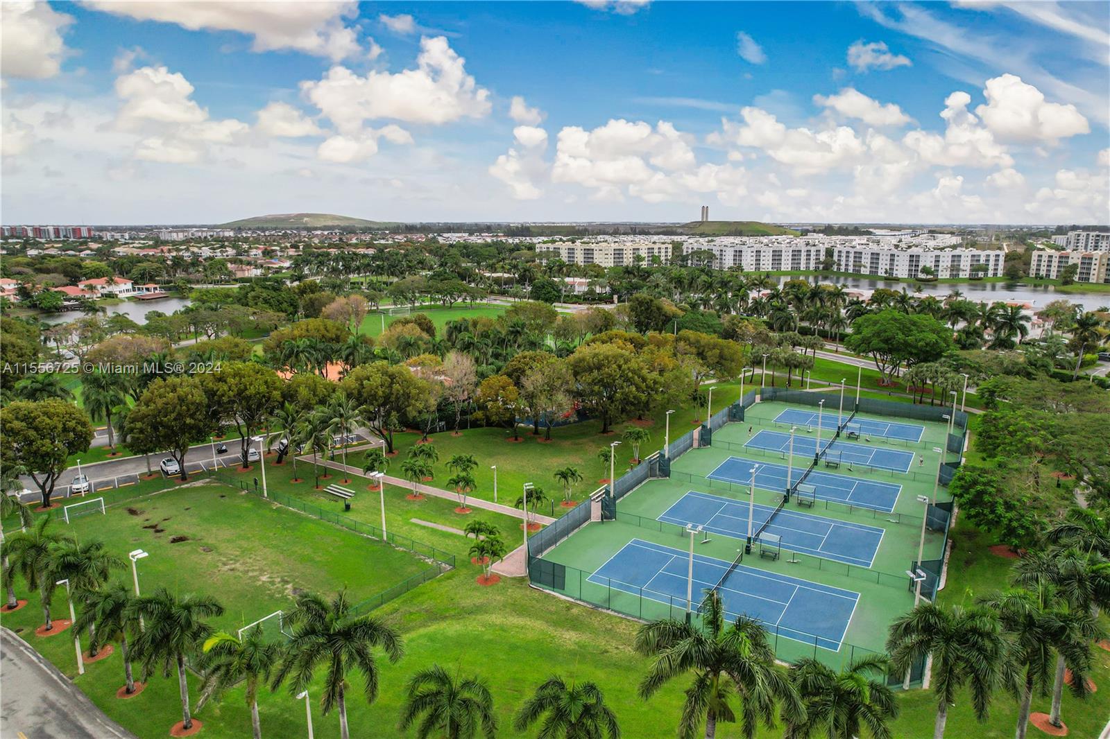 10710 NW 66th St 404, Doral, Florida 33178, 3 Bedrooms Bedrooms, ,2 BathroomsBathrooms,Residential,For Sale,10710 NW 66th St 404,A11556725