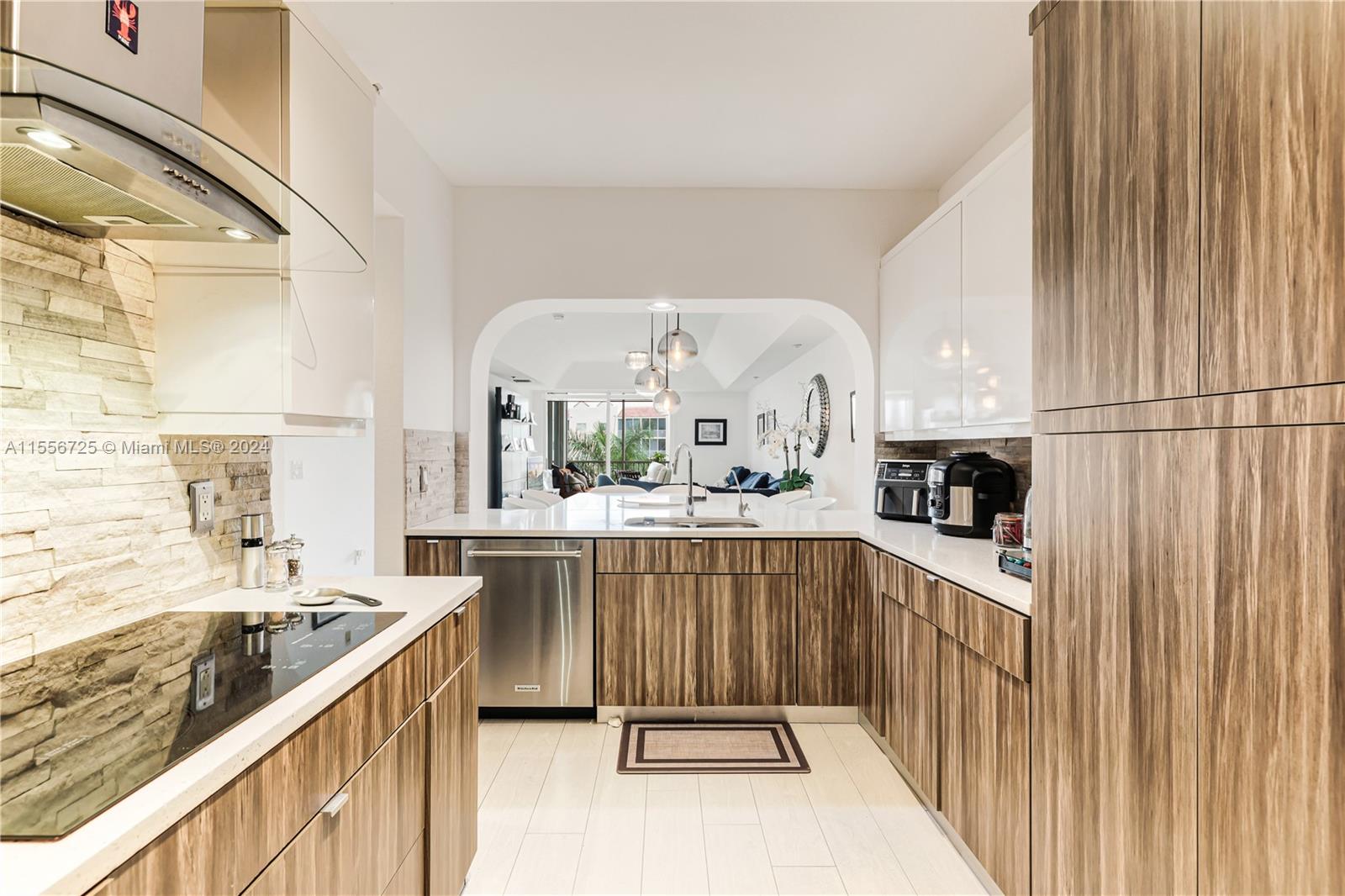 10710 NW 66th St 404, Doral, Florida 33178, 3 Bedrooms Bedrooms, ,2 BathroomsBathrooms,Residential,For Sale,10710 NW 66th St 404,A11556725