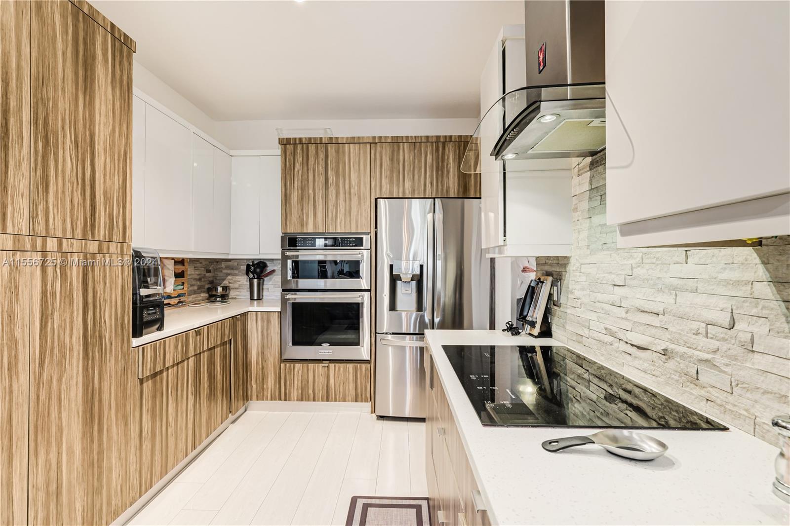 10710 NW 66th St 404, Doral, Florida 33178, 3 Bedrooms Bedrooms, ,2 BathroomsBathrooms,Residential,For Sale,10710 NW 66th St 404,A11556725