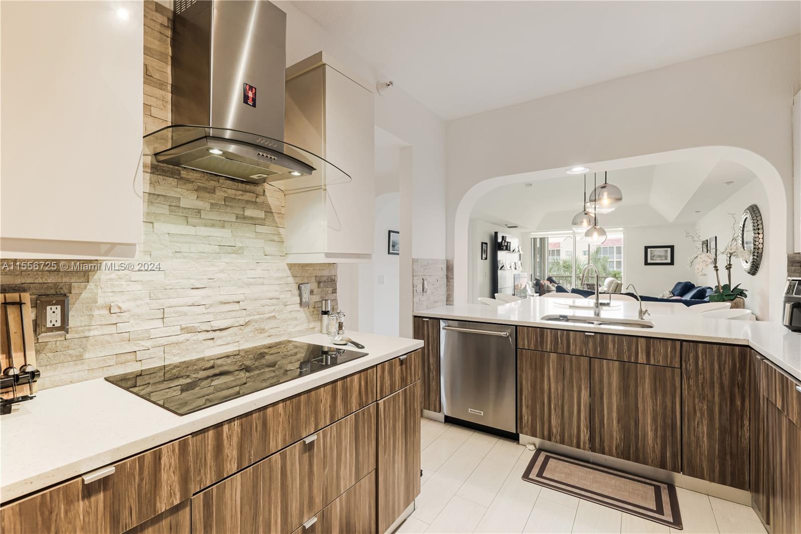 10710 NW 66th St 404, Doral, Florida 33178, 3 Bedrooms Bedrooms, ,2 BathroomsBathrooms,Residential,For Sale,10710 NW 66th St 404,A11556725