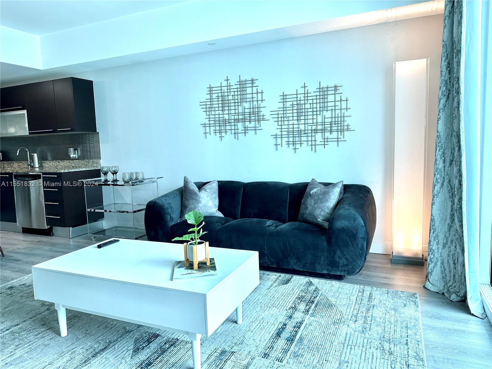 Miami, Florida 33131, 1 Bedroom Bedrooms, ,1 BathroomBathrooms,Residential,For Sale,A11551832