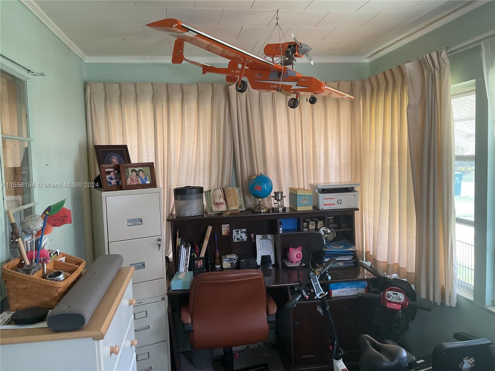 250 SW 12th St, Dania Beach, Florida 33004, 2 Bedrooms Bedrooms, ,1 BathroomBathrooms,Residential,For Sale,250 SW 12th St,A11556194