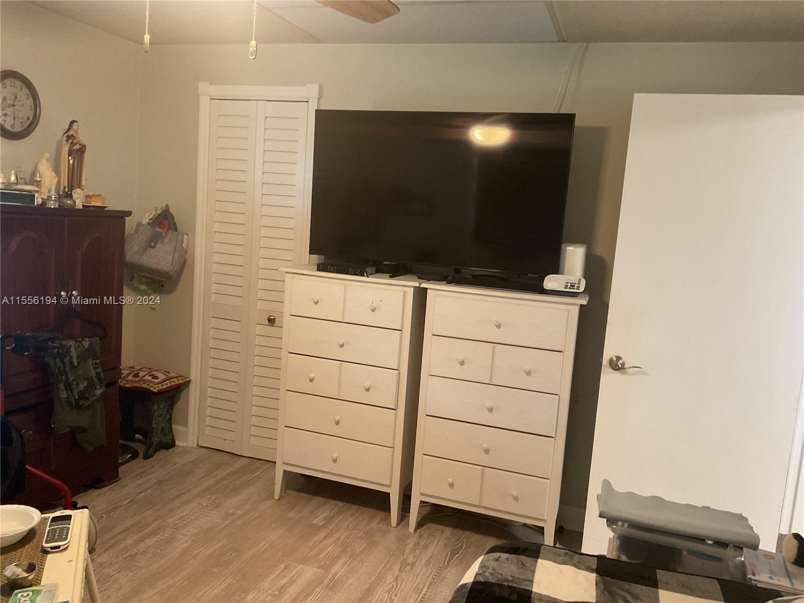 250 SW 12th St, Dania Beach, Florida 33004, 2 Bedrooms Bedrooms, ,1 BathroomBathrooms,Residential,For Sale,250 SW 12th St,A11556194