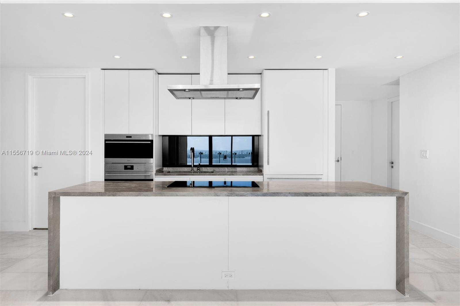 700 NE 26th Terrace 3402, Miami, Florida 33137, 2 Bedrooms Bedrooms, ,4 BathroomsBathrooms,Residential,For Sale,700 NE 26th Terrace 3402,A11556719