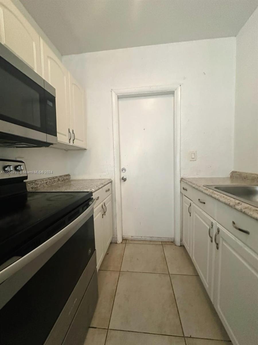 North Miami Beach, Florida 33162, 1 Bedroom Bedrooms, ,1 BathroomBathrooms,Residentiallease,For Rent,A11556788