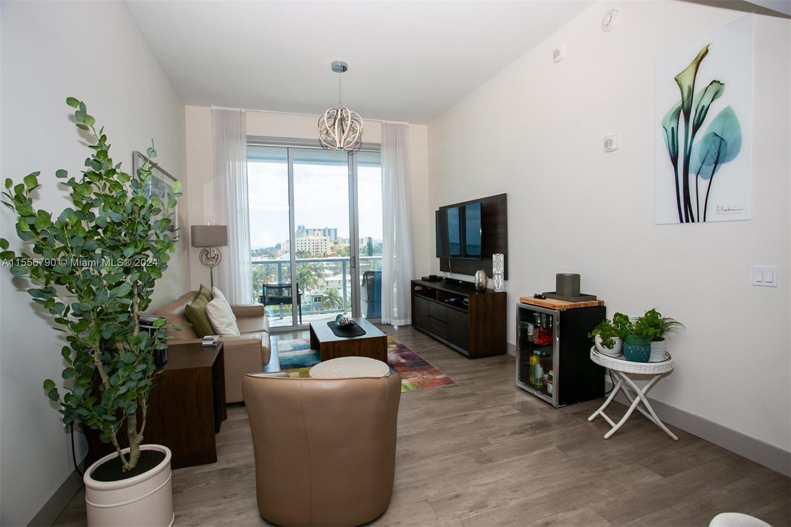 777 N Ocean Dr N609, Hollywood, Florida 33019, 2 Bedrooms Bedrooms, ,1 BathroomBathrooms,Residential,For Sale,777 N Ocean Dr N609,A11556790