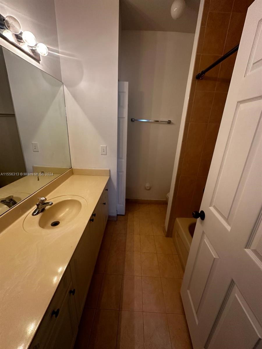 375 NE 26th Ave 204, Homestead, Florida 33033, 3 Bedrooms Bedrooms, ,2 BathroomsBathrooms,Residentiallease,For Rent,375 NE 26th Ave 204,A11556313