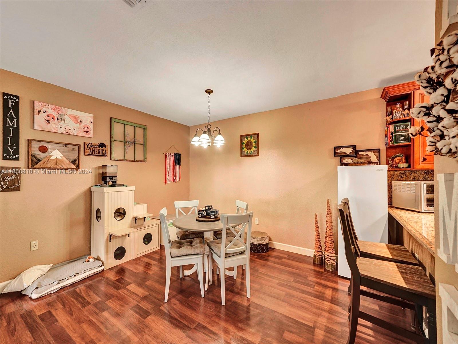 6761 NW 182nd St 101, Hialeah, Florida 33015, 3 Bedrooms Bedrooms, ,2 BathroomsBathrooms,Residential,For Sale,6761 NW 182nd St 101,A11556810