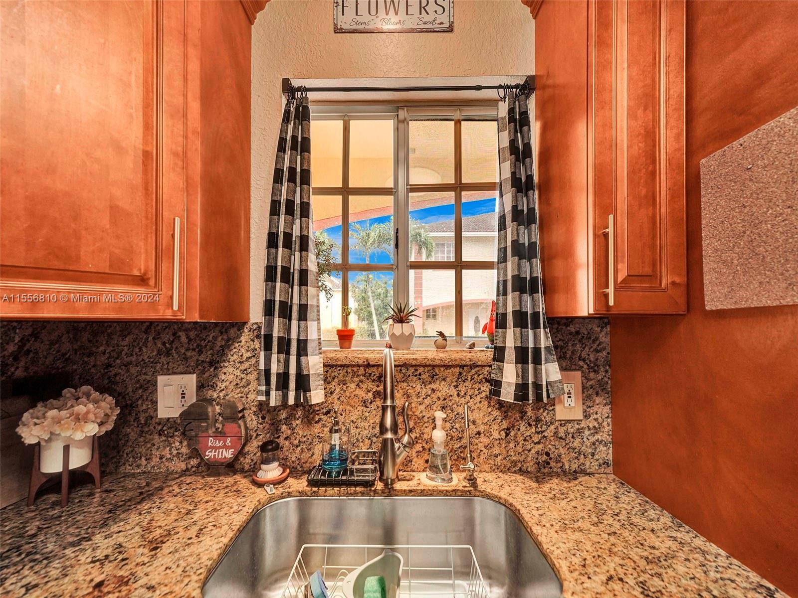 6761 NW 182nd St 101, Hialeah, Florida 33015, 3 Bedrooms Bedrooms, ,2 BathroomsBathrooms,Residential,For Sale,6761 NW 182nd St 101,A11556810