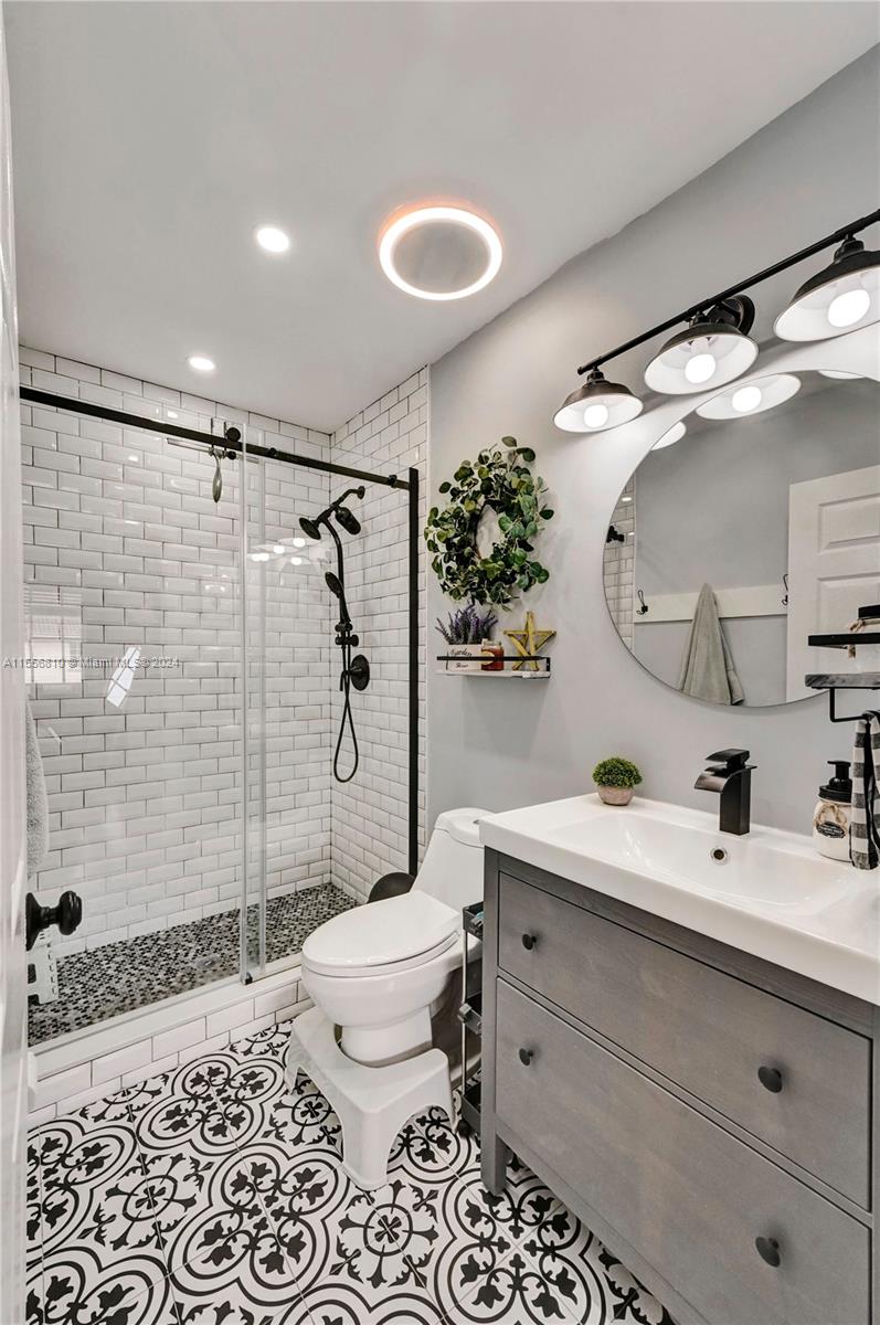 6761 NW 182nd St 101, Hialeah, Florida 33015, 3 Bedrooms Bedrooms, ,2 BathroomsBathrooms,Residential,For Sale,6761 NW 182nd St 101,A11556810