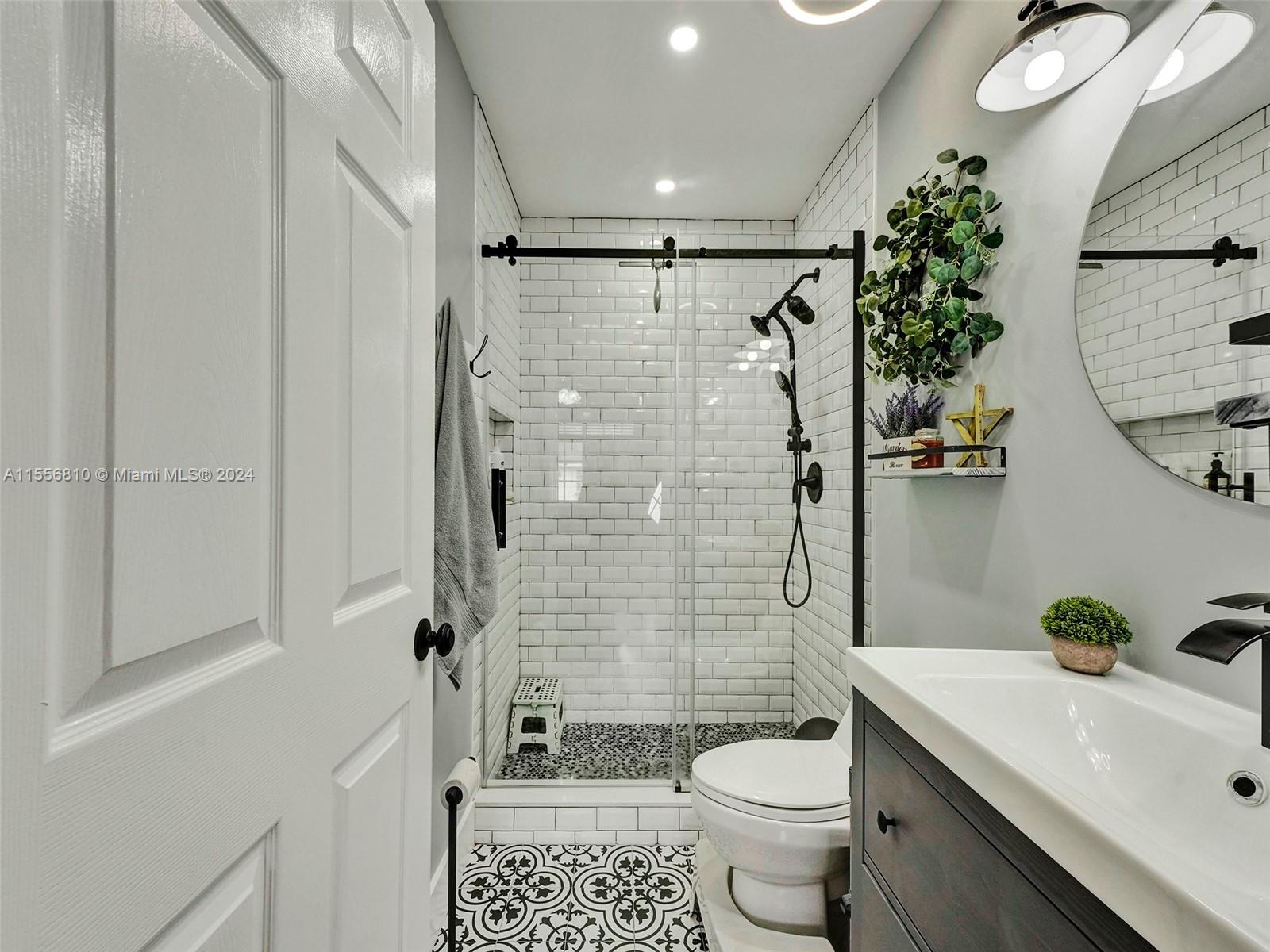 6761 NW 182nd St 101, Hialeah, Florida 33015, 3 Bedrooms Bedrooms, ,2 BathroomsBathrooms,Residential,For Sale,6761 NW 182nd St 101,A11556810