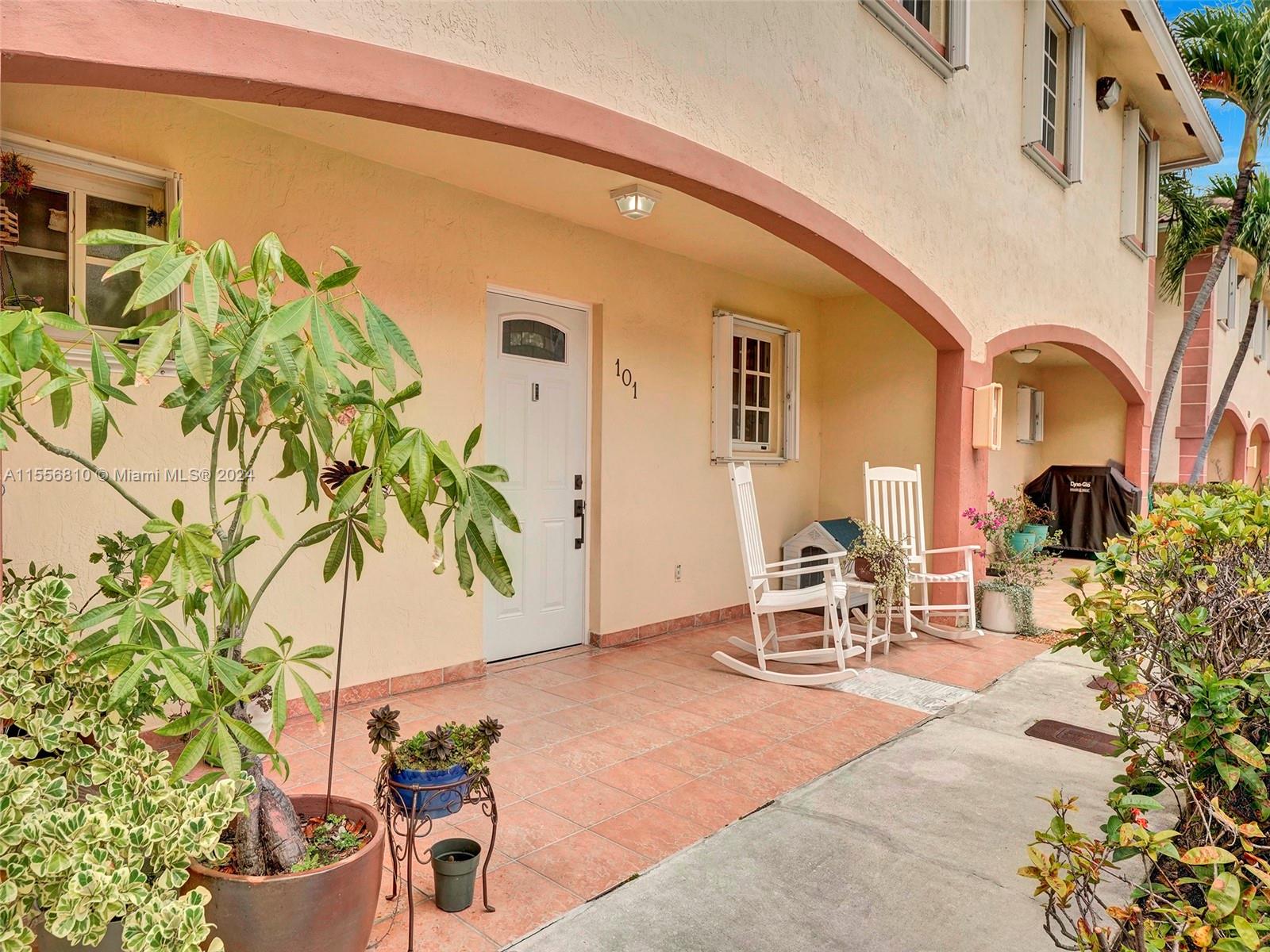 6761 NW 182nd St 101, Hialeah, Florida 33015, 3 Bedrooms Bedrooms, ,2 BathroomsBathrooms,Residential,For Sale,6761 NW 182nd St 101,A11556810