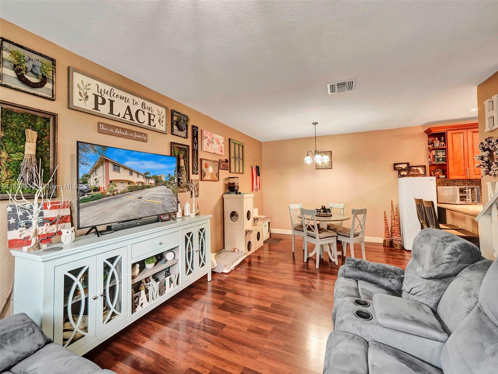 6761 NW 182nd St 101, Hialeah, Florida 33015, 3 Bedrooms Bedrooms, ,2 BathroomsBathrooms,Residential,For Sale,6761 NW 182nd St 101,A11556810