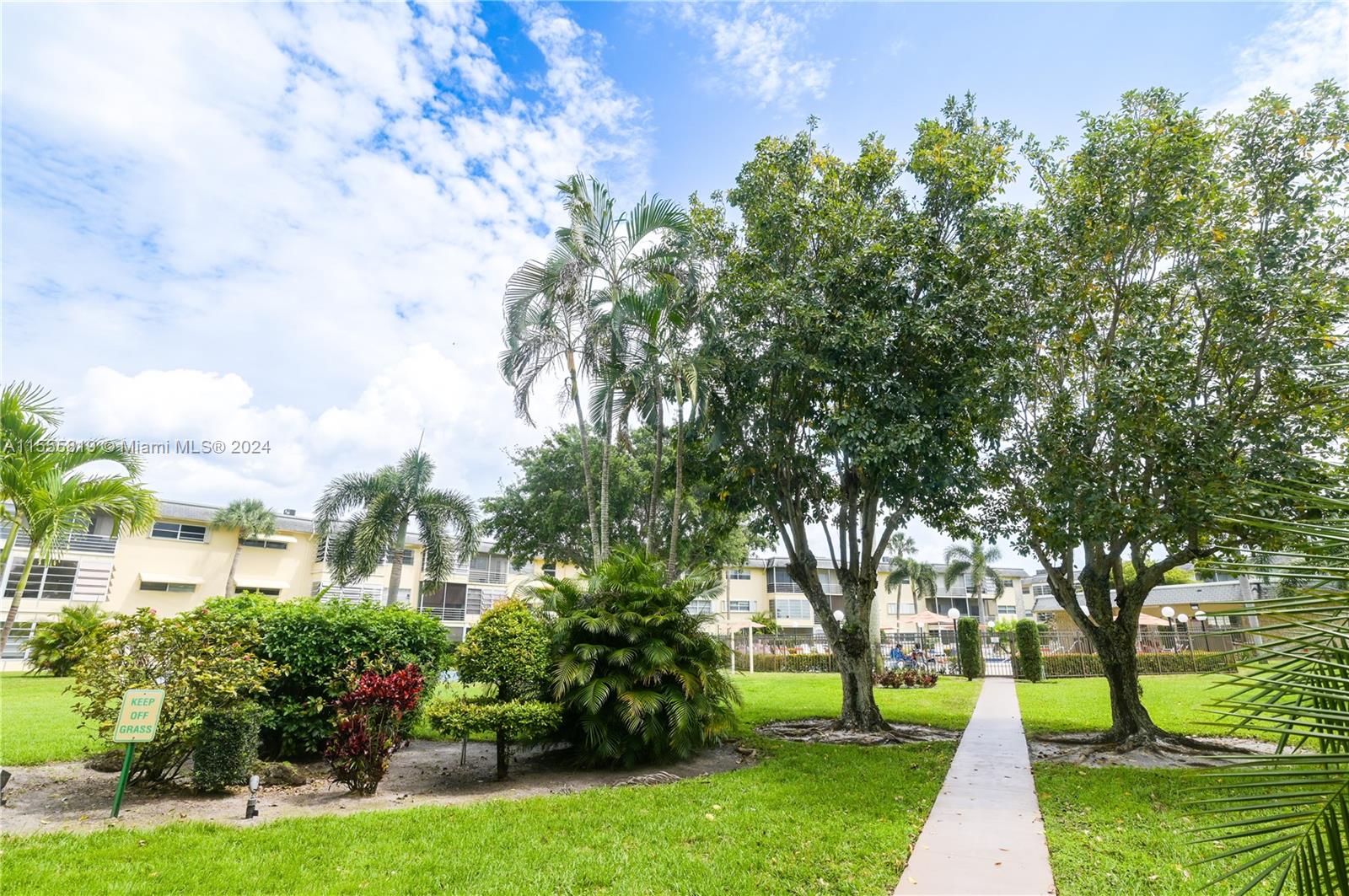 4411 NW 16th St F301, Lauderhill, Florida 33313, 2 Bedrooms Bedrooms, ,2 BathroomsBathrooms,Residential,For Sale,4411 NW 16th St F301,A11555819