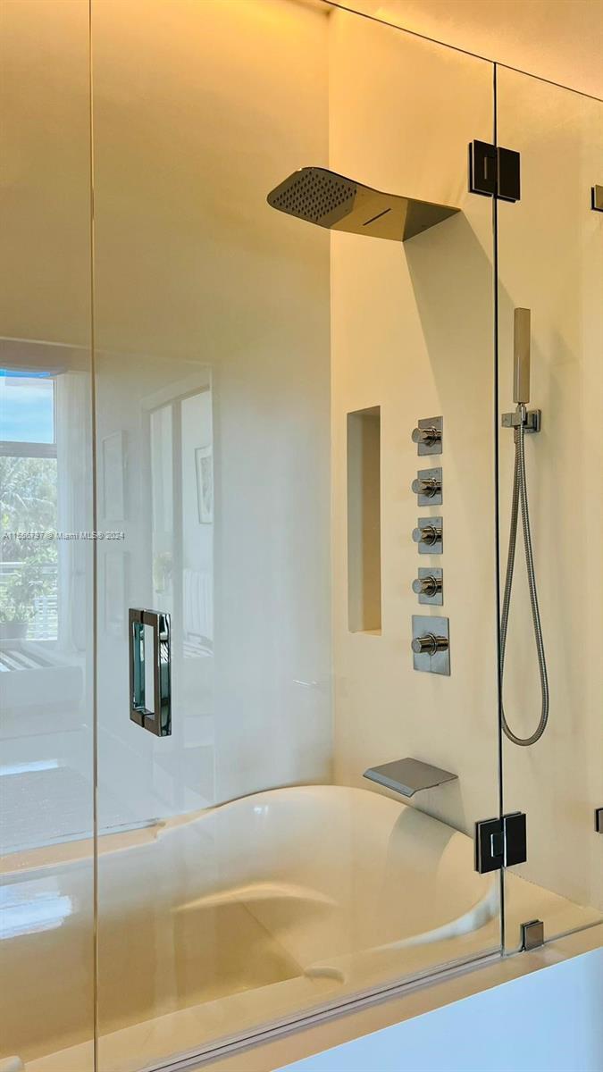 2001 Meridian Ave 418, Miami Beach, Florida 33139, 1 Bedroom Bedrooms, ,1 BathroomBathrooms,Residentiallease,For Rent,2001 Meridian Ave 418,A11556797