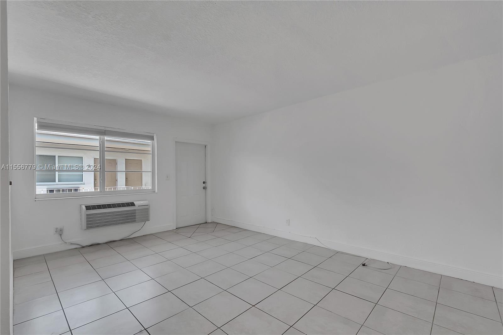 6905 Rue Vendome 9, Miami Beach, Florida 33141, 1 Bedroom Bedrooms, ,1 BathroomBathrooms,Residentiallease,For Rent,6905 Rue Vendome 9,A11556779