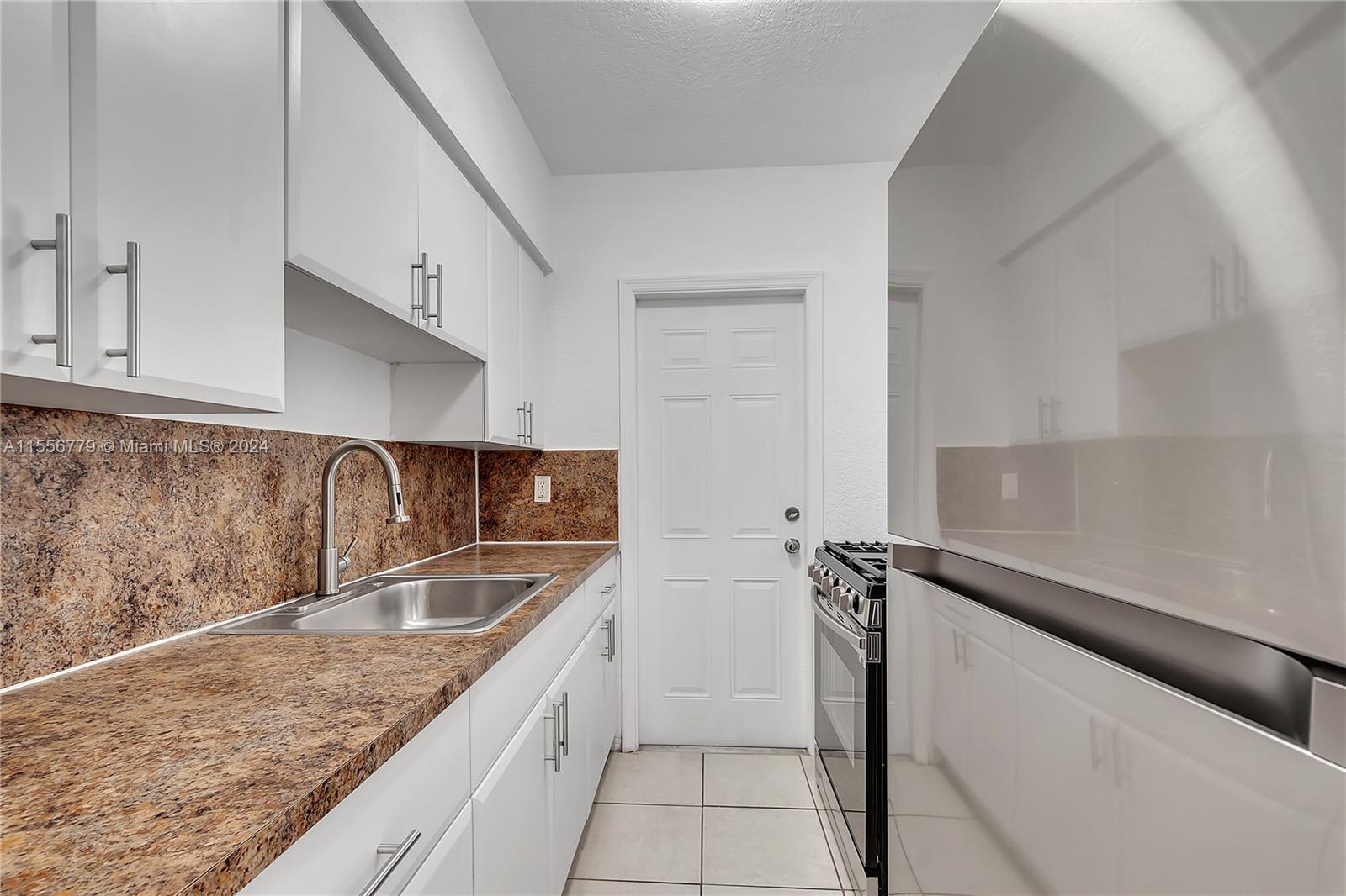 6905 Rue Vendome 9, Miami Beach, Florida 33141, 1 Bedroom Bedrooms, ,1 BathroomBathrooms,Residentiallease,For Rent,6905 Rue Vendome 9,A11556779