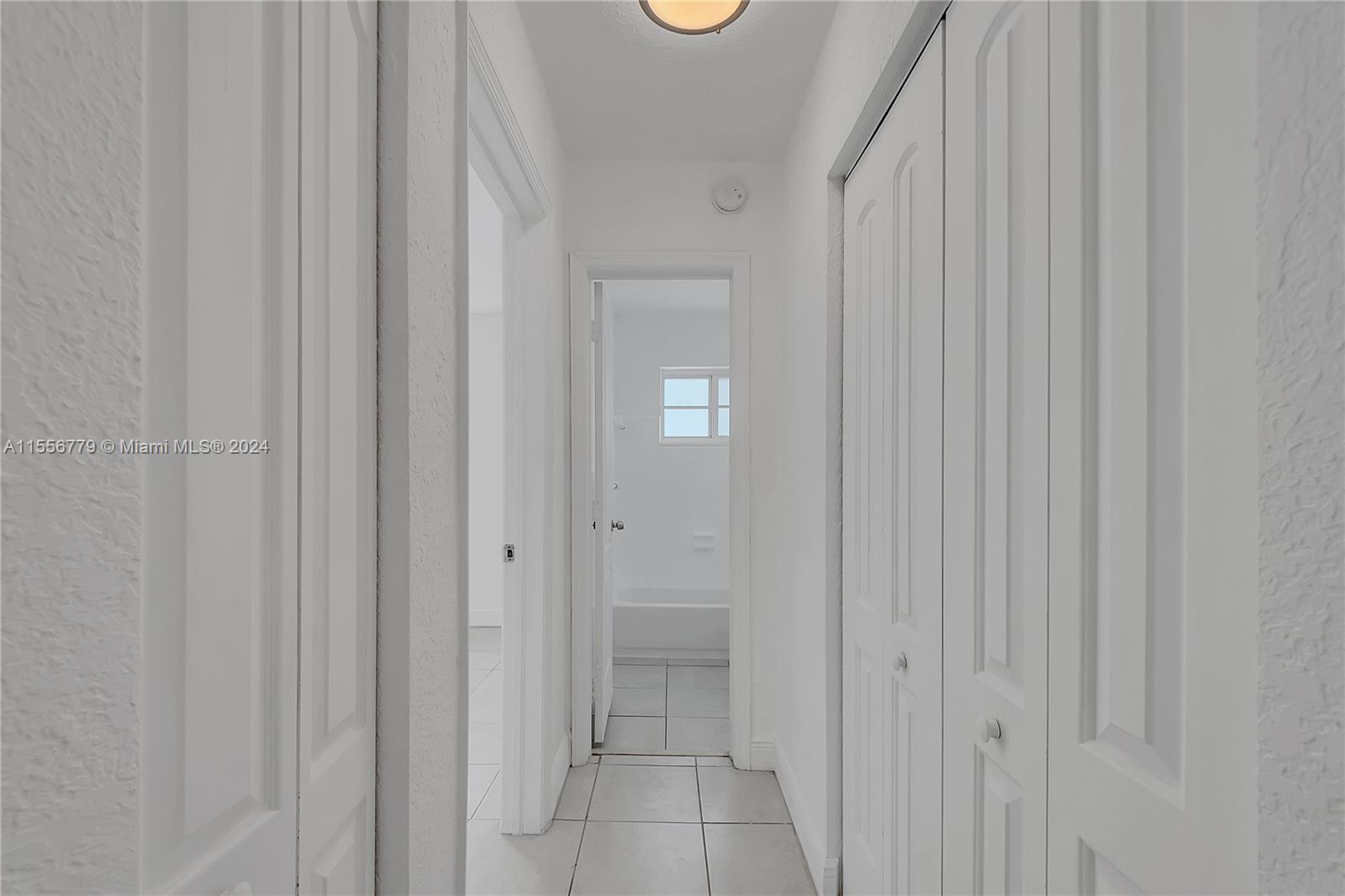 6905 Rue Vendome 9, Miami Beach, Florida 33141, 1 Bedroom Bedrooms, ,1 BathroomBathrooms,Residentiallease,For Rent,6905 Rue Vendome 9,A11556779