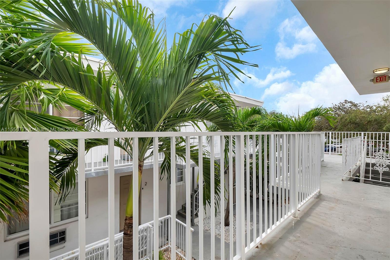 6905 Rue Vendome 9, Miami Beach, Florida 33141, 1 Bedroom Bedrooms, ,1 BathroomBathrooms,Residentiallease,For Rent,6905 Rue Vendome 9,A11556779