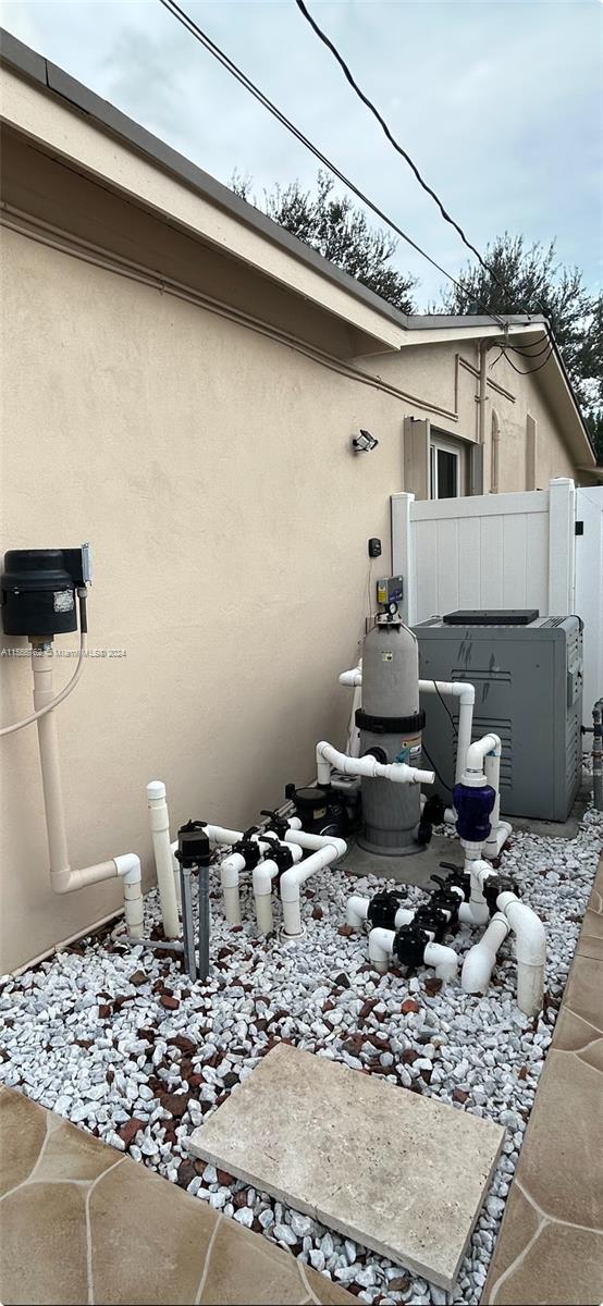 3825 Washington St, Hollywood, Florida 33021, 3 Bedrooms Bedrooms, ,3 BathroomsBathrooms,Residential,For Sale,3825 Washington St,A11556762