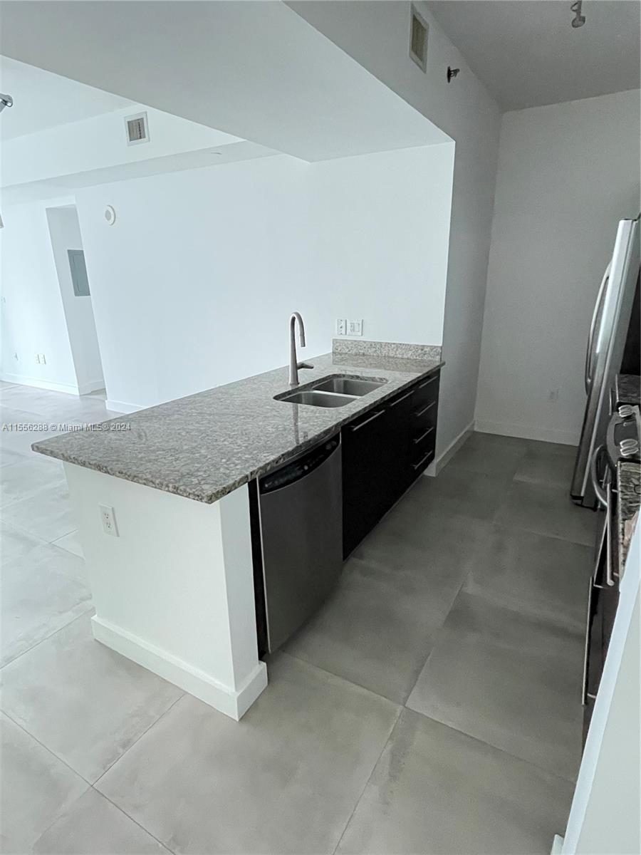 951 Brickell Ave 1500, Miami, Florida 33131, 1 Bedroom Bedrooms, ,1 BathroomBathrooms,Residentiallease,For Rent,951 Brickell Ave 1500,A11556288