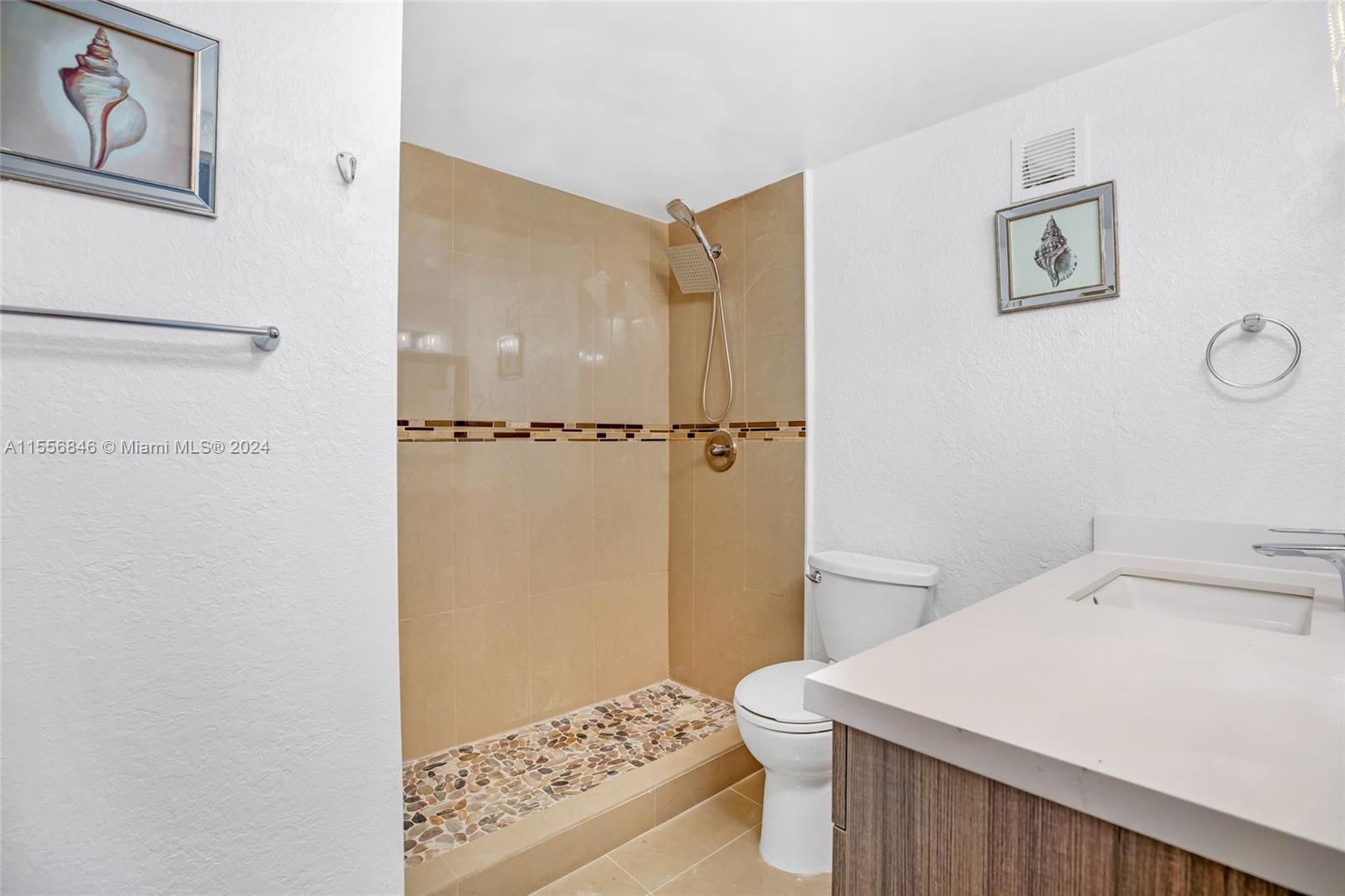 1200 West Ave 1120, Miami Beach, Florida 33139, 1 Bedroom Bedrooms, ,1 BathroomBathrooms,Residential,For Sale,1200 West Ave 1120,A11556846