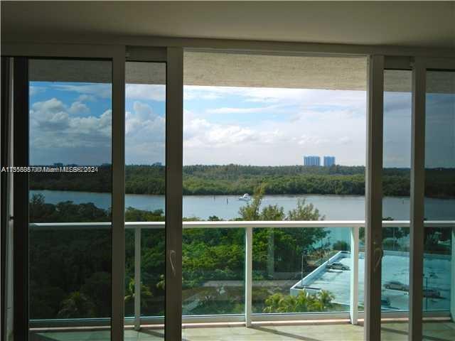100  Bayview Dr #1020 For Sale A11556857, FL