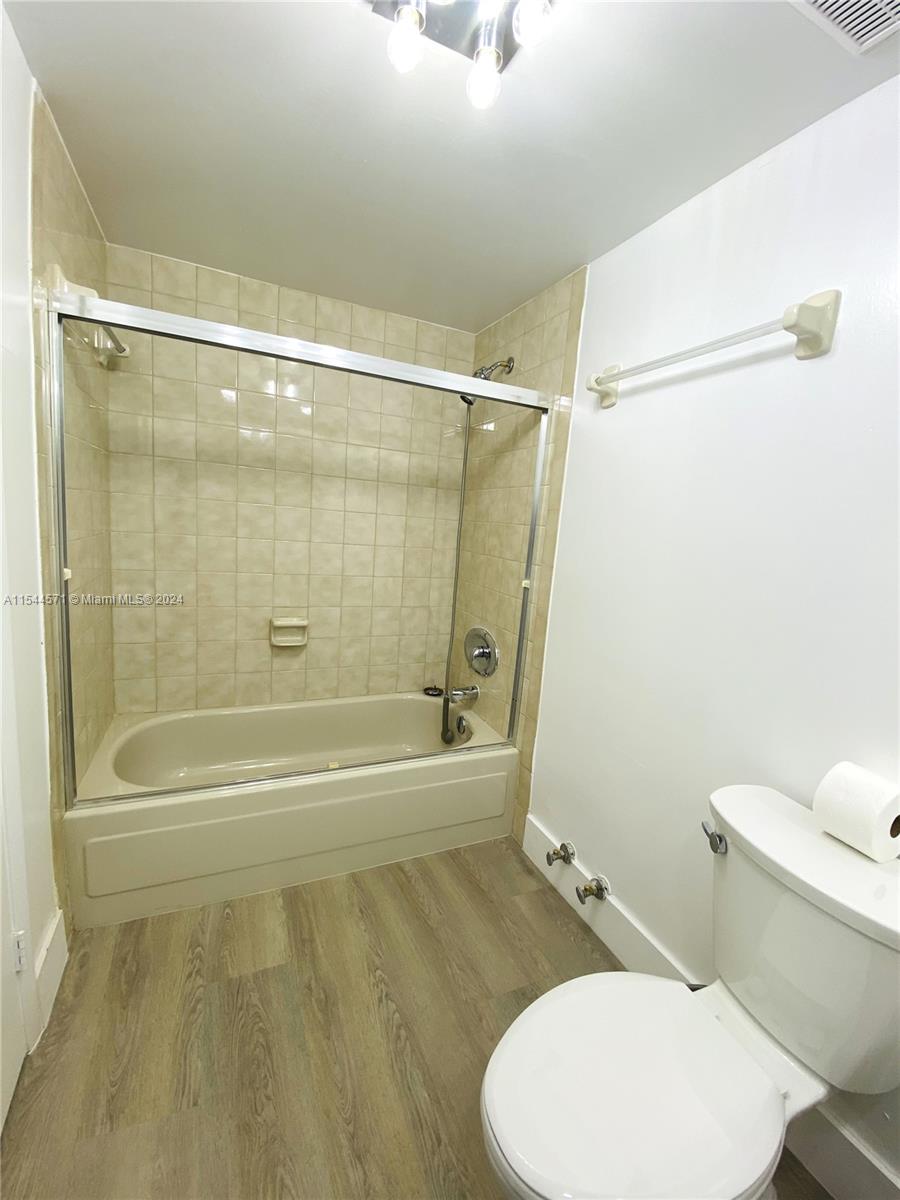 5249 NW 7th St 219, Miami, Florida 33126, 3 Bedrooms Bedrooms, ,2 BathroomsBathrooms,Residential,For Sale,5249 NW 7th St 219,A11544571