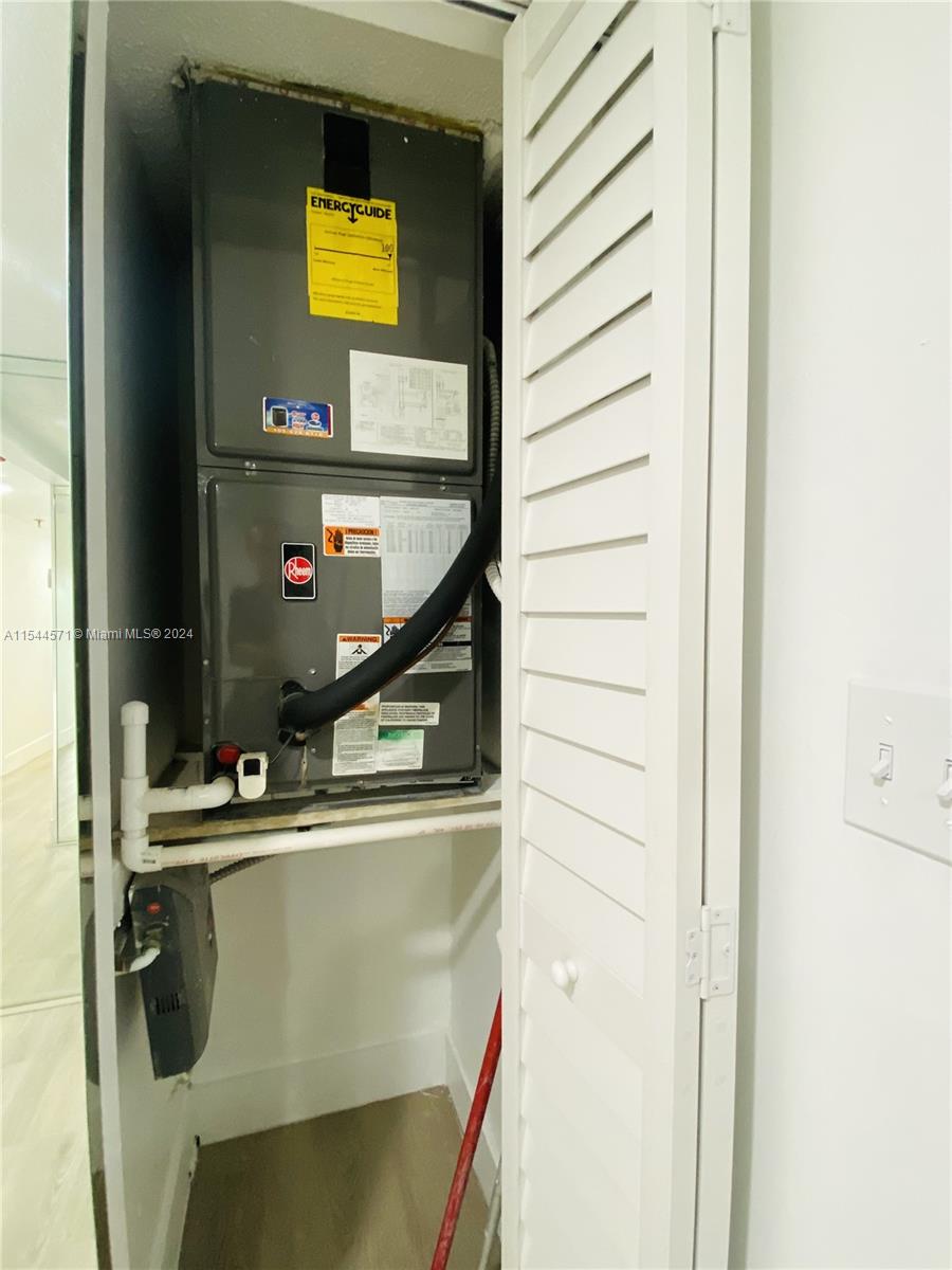 5249 NW 7th St 219, Miami, Florida 33126, 3 Bedrooms Bedrooms, ,2 BathroomsBathrooms,Residential,For Sale,5249 NW 7th St 219,A11544571