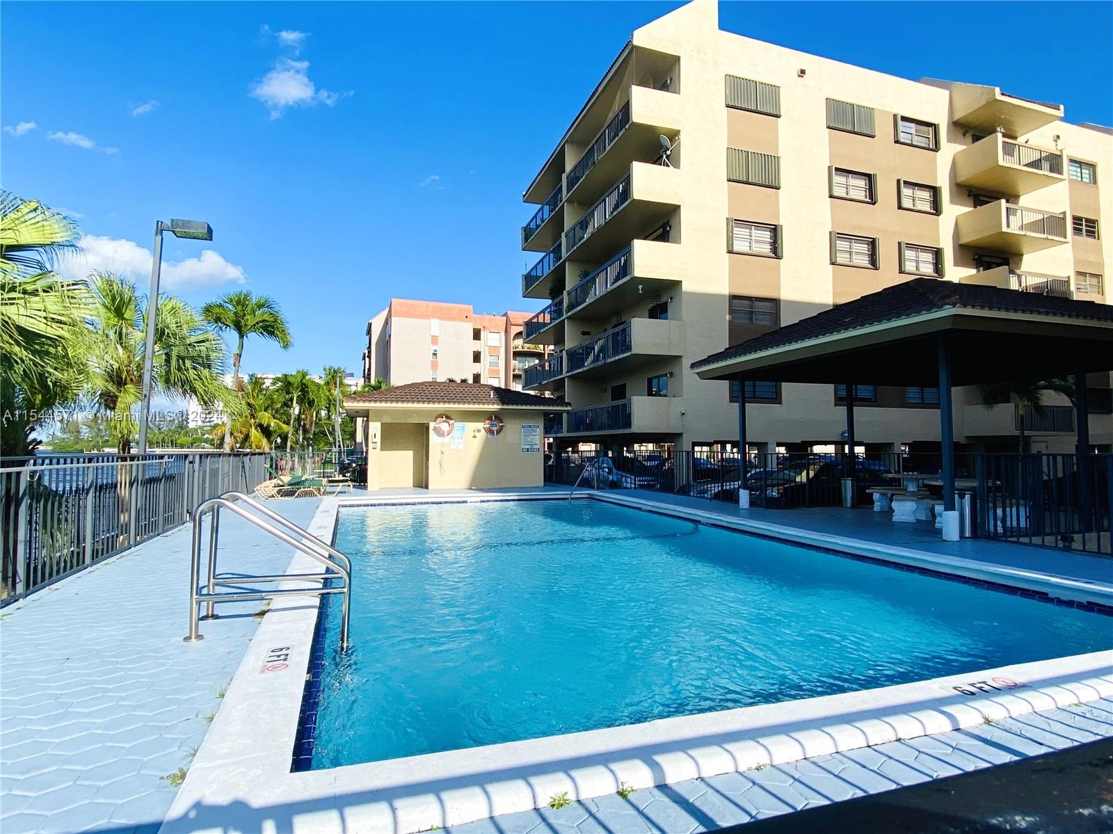 5249 NW 7th St 219, Miami, Florida 33126, 3 Bedrooms Bedrooms, ,2 BathroomsBathrooms,Residential,For Sale,5249 NW 7th St 219,A11544571