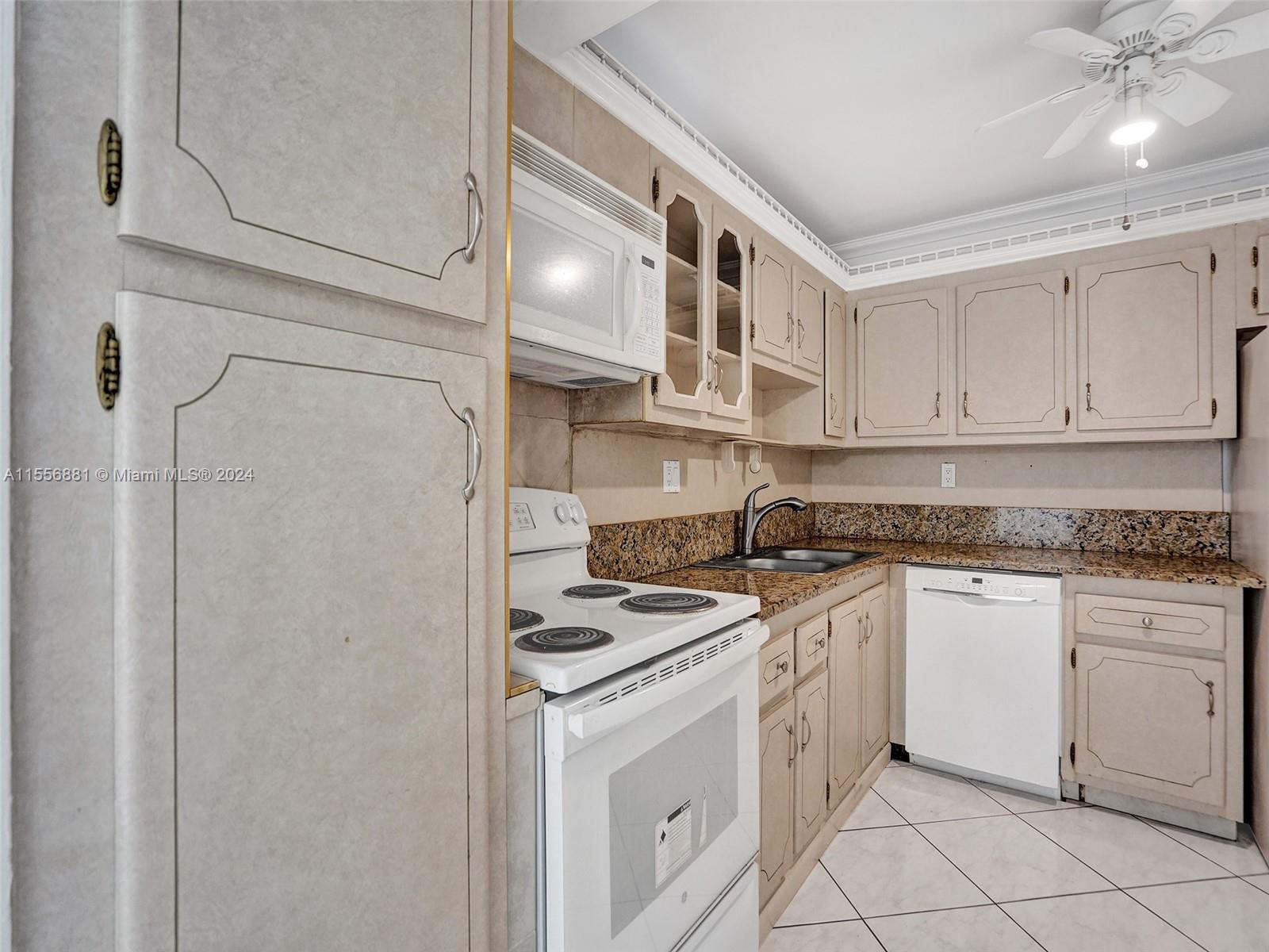 1833 S Ocean Dr 808, Hallandale Beach, Florida 33009, 2 Bedrooms Bedrooms, ,2 BathroomsBathrooms,Residential,For Sale,1833 S Ocean Dr 808,A11556881