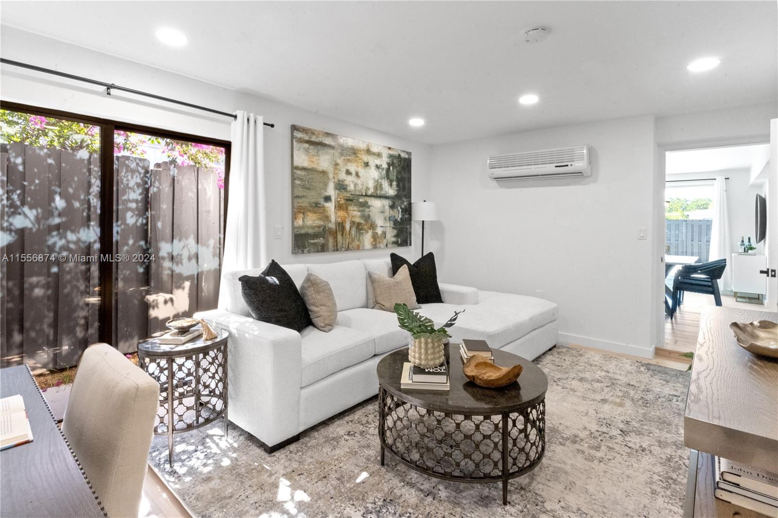 48 SE 7th St, Dania Beach, Florida 33004, 4 Bedrooms Bedrooms, ,3 BathroomsBathrooms,Residential,For Sale,48 SE 7th St,A11556874